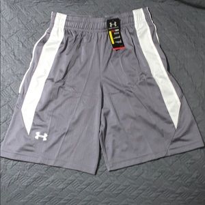 Under Armour Men’s Medium Loose Shorts